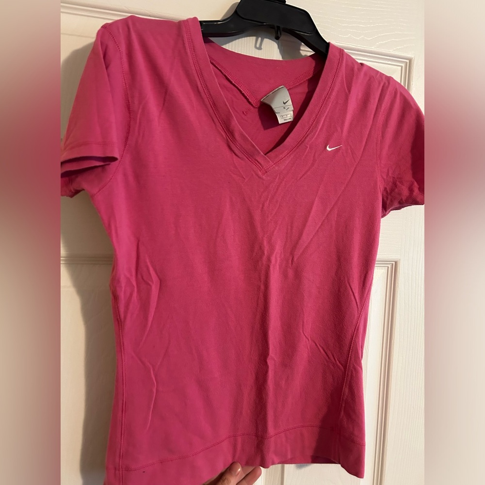 Women’s Nike Athletic v-neck shirt